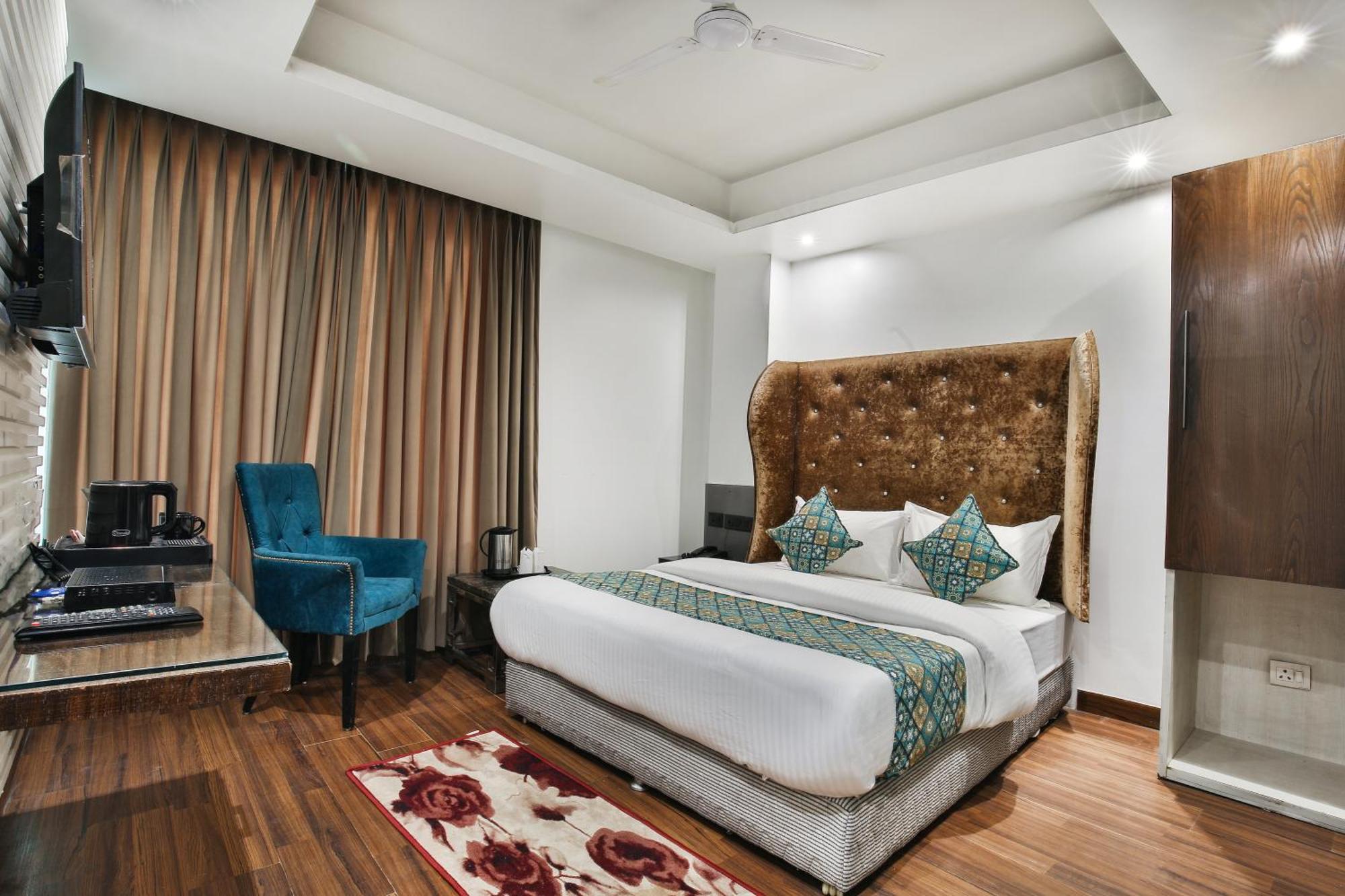 Hotel Uppal International, Near New Delhi Railway Station Hotel 4*