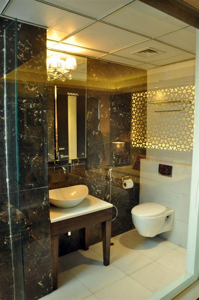 Hotel Uppal International, Near New Delhi Railway Station 4*